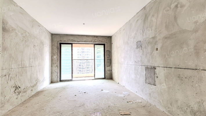 华发四季二手房实景图