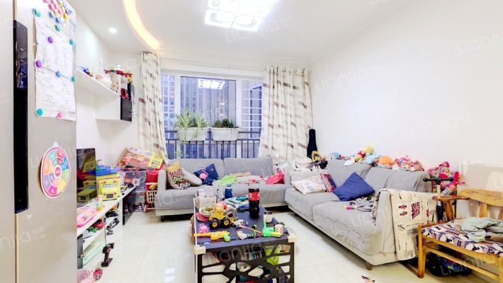 中铁西郡英华三期二手房实景图