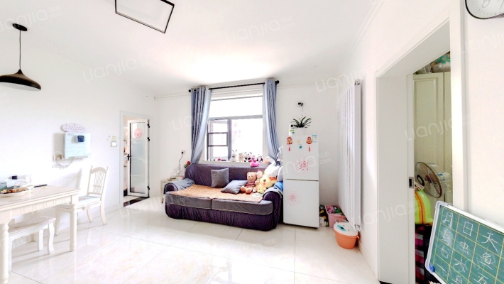 东三街北14号院二手房实景图