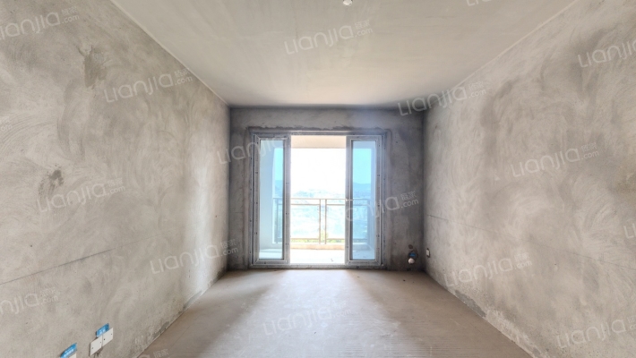 绿地城二手房实景图