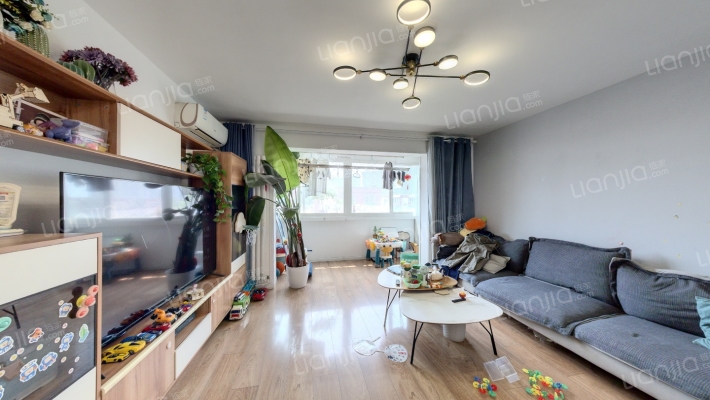 贵园南里丙区二手房实景图