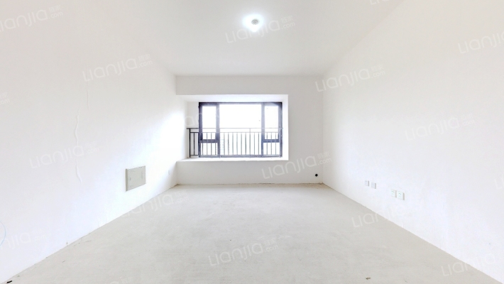 天悦龙栖台二手房实景图