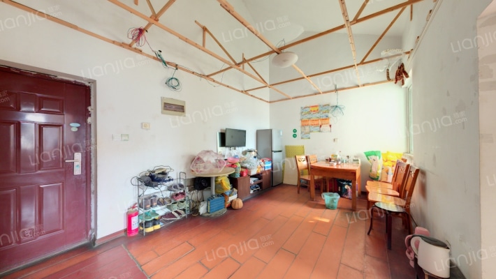 金山水城B区二手房实景图