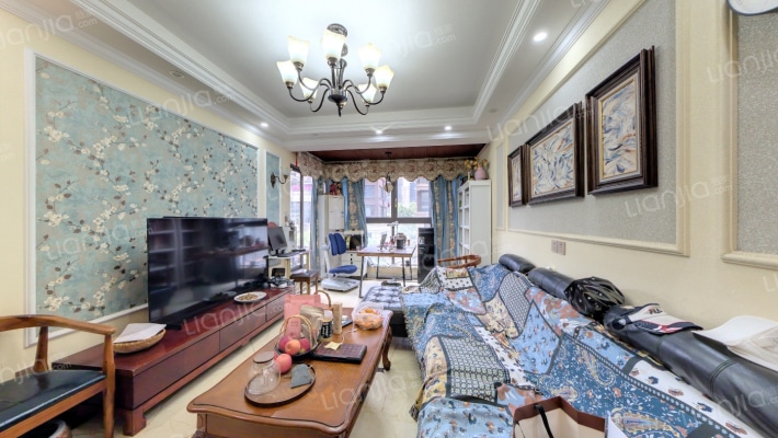 世茂城三期二手房实景图