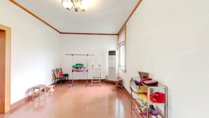 监狱宿舍二手房实景图