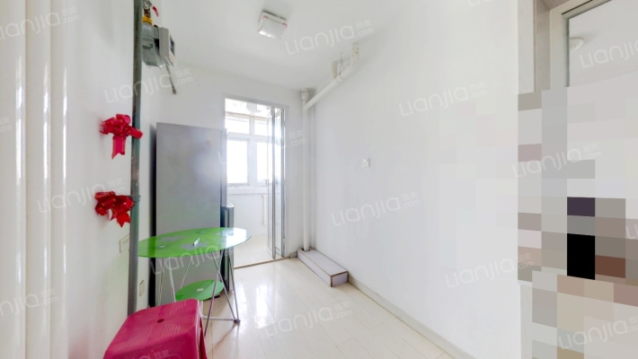 珍园里二手房实景图