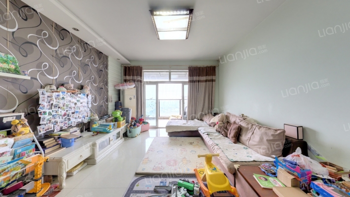 巴国公馆二手房实景图