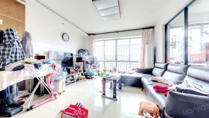 温哥华花园二手房实景图