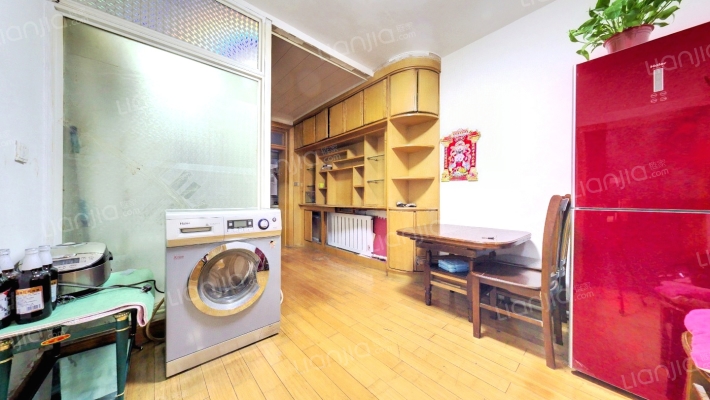 建业小区二手房实景图