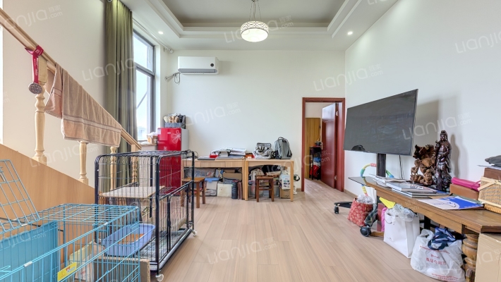 品臻国际公寓二手房实景图