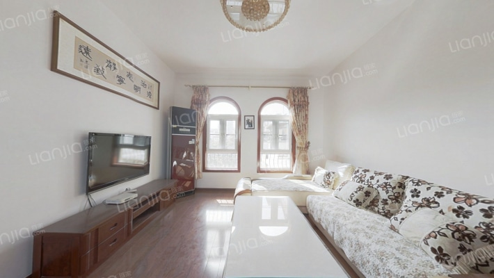 皇冠国际社区一期二手房实景图