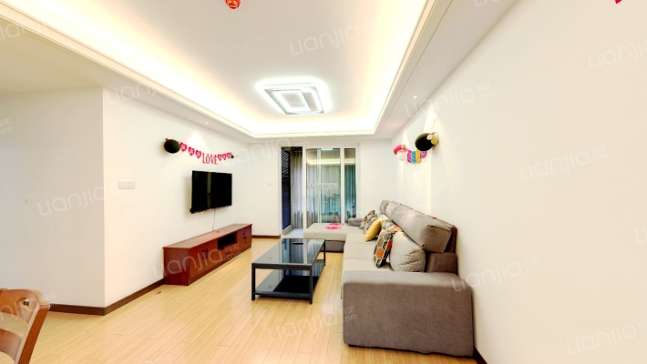 万科蓝色东方二手房实景图