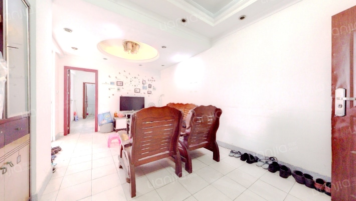 皇家花园二手房实景图