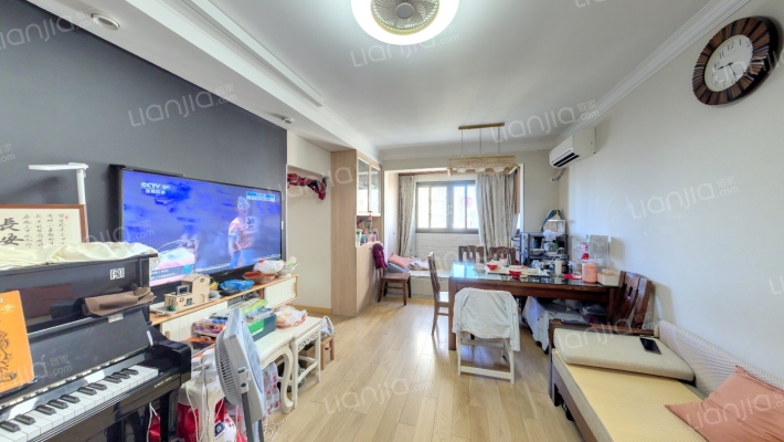建银曙光小区二手房实景图