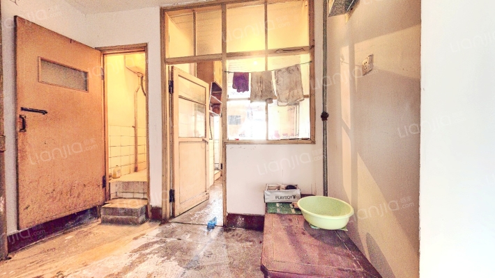 育工街二手房实景图