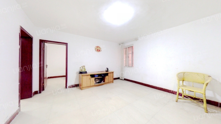 西陈庄前街108号院二手房实景图