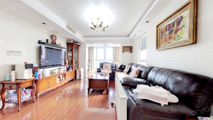 临江豪园二手房实景图