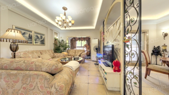 威尼斯水城第八街区二手房实景图