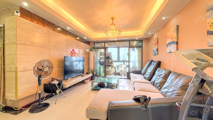 晶蓝半岛二期二手房实景图