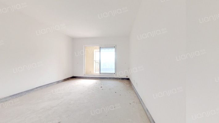 龙湖·翡翠山二手房实景图