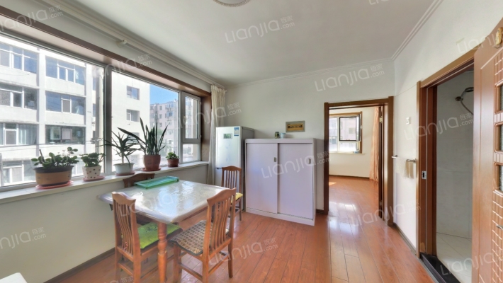 丽江苑小区二手房实景图