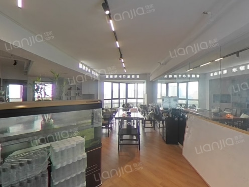 整租·万通大厦 1室1厅 东南