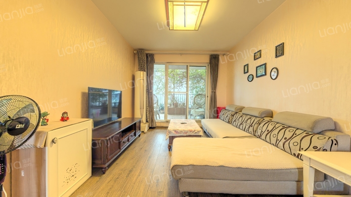 青城半岛二手房实景图