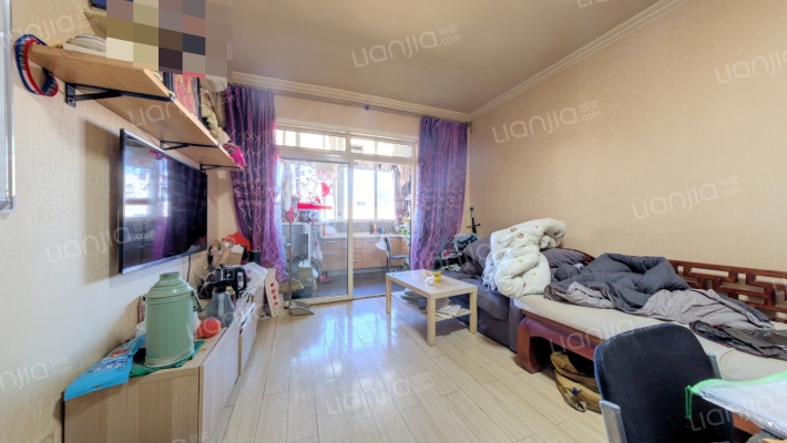 东道主国际公寓二手房实景图