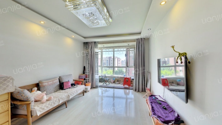 泊林小镇二手房实景图