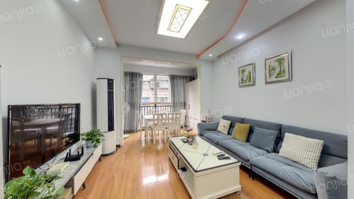 在水一方二手房实景图