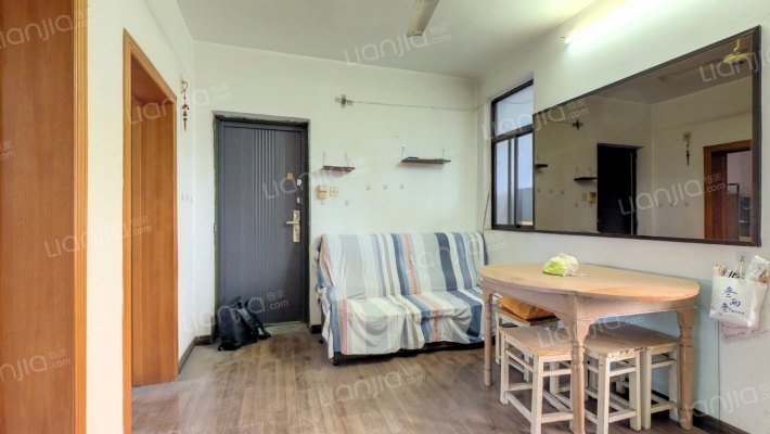 新华四村二手房实景图