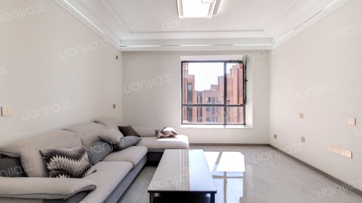 荣民宫园中央二手房实景图