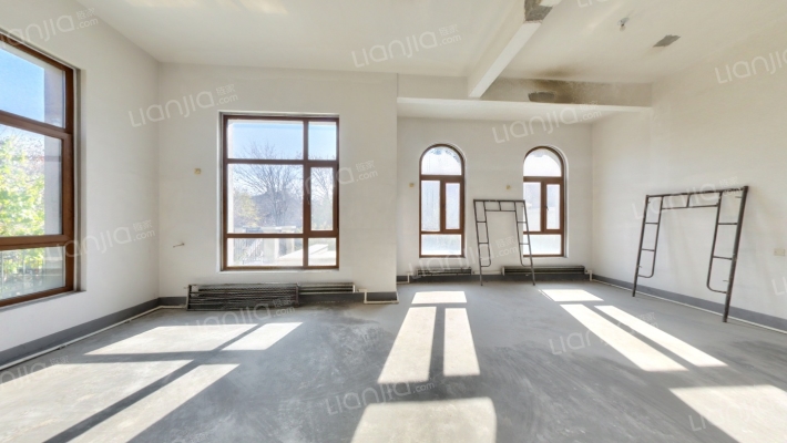 天茂湖凡尔赛庄园二手房实景图