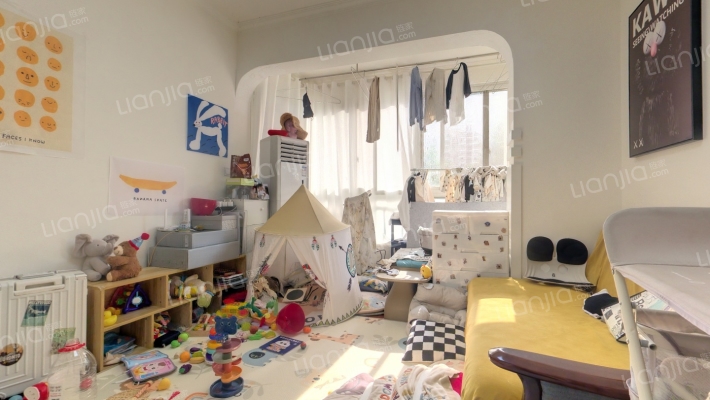 东方丽苑二手房实景图