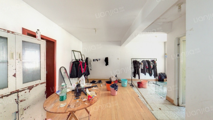 湘卫花苑二手房实景图