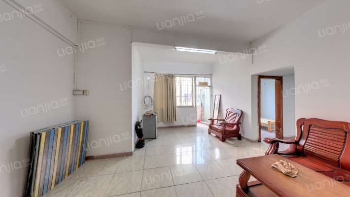 鸿福花园二手房实景图