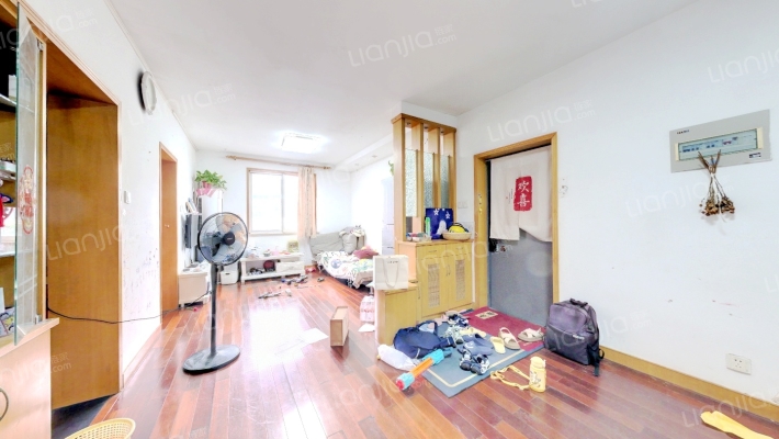 龙西路二手房实景图