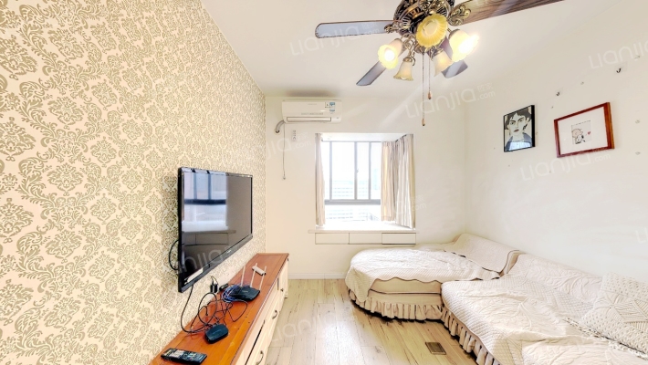 滨水小区二期二手房实景图