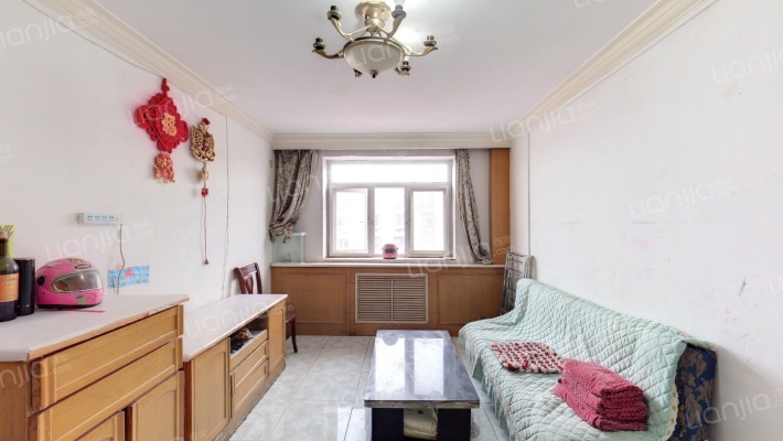 茵春里二手房实景图