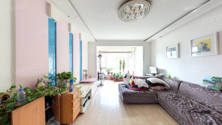 汇宝国际花园B区二手房实景图