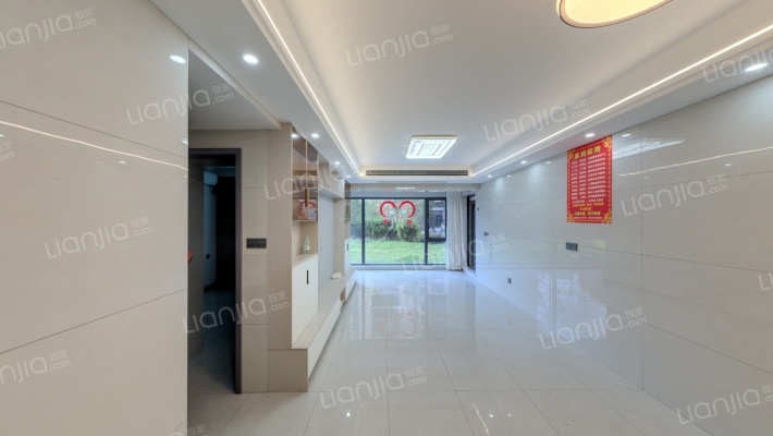 中梁正荣府二手房实景图