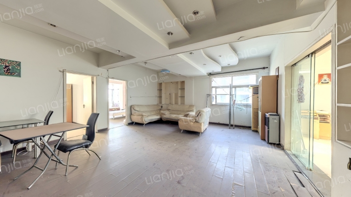 精典公寓小区二手房实景图