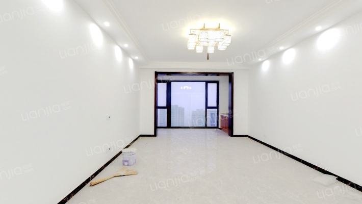 融创臻华园二手房实景图