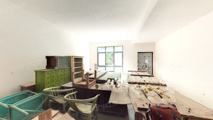 维多利亚D区二手房实景图