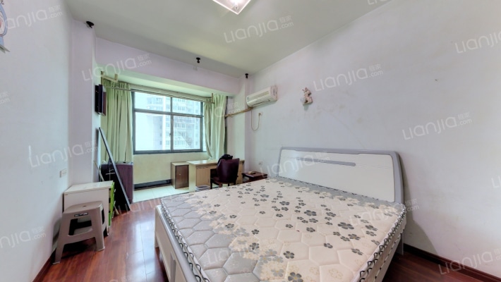 现代城市广场二手房实景图