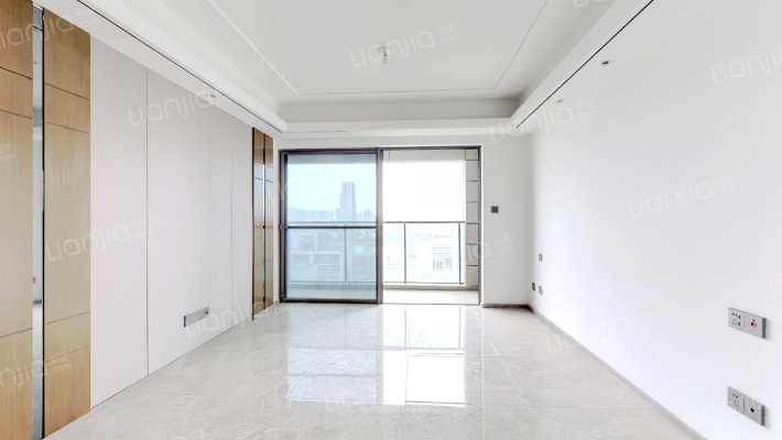 绿城美的·晓风印月二手房实景图