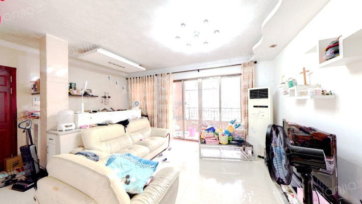 东圣维拉二手房实景图