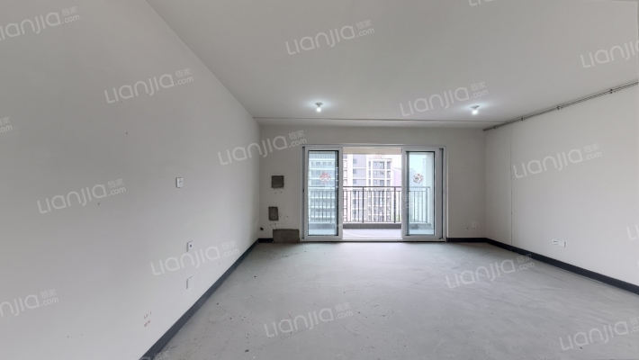 上坤都荟四季二手房实景图