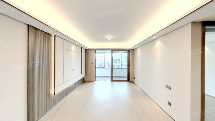 天宸江樾二手房实景图