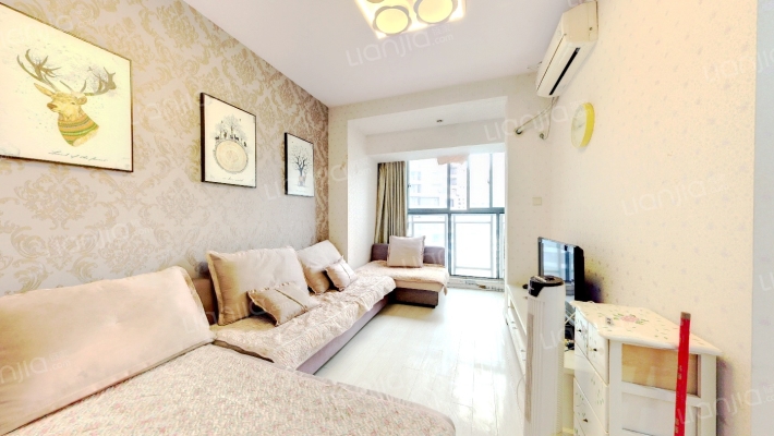 弘邦领邸二手房实景图